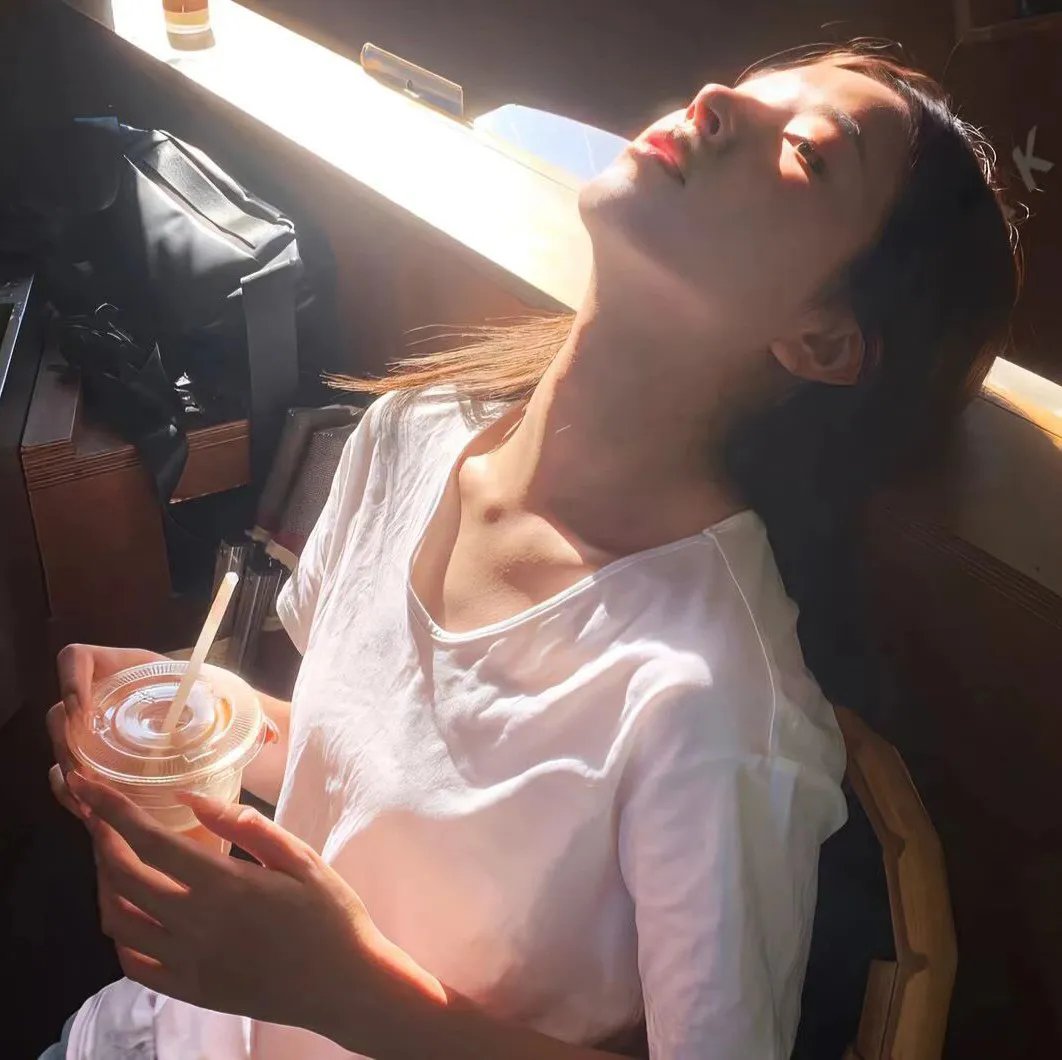 幕后的演员